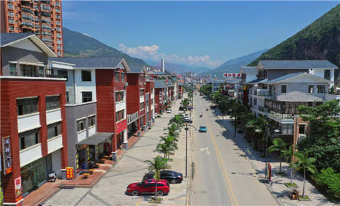 六庫鎮(zhèn)賴茂新區(qū)7號(hào)路（雪山路）?